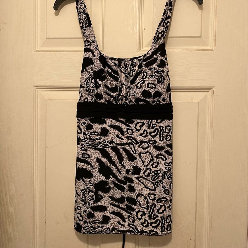 Jon & Anna black/white dressy tank top